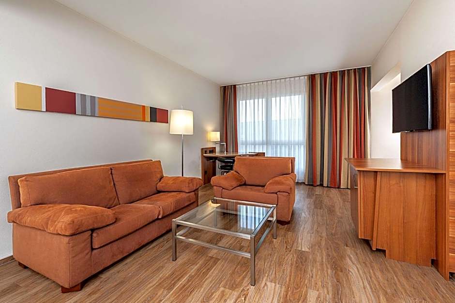 NH Munchen Dornach Messe Und Kongresshotel