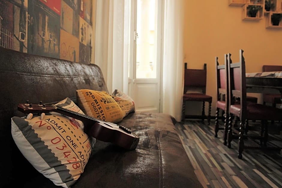 Victoria House Hostel