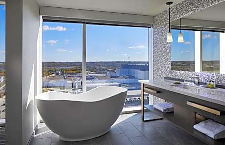 One-Bedroom Suite with Sofa Bed