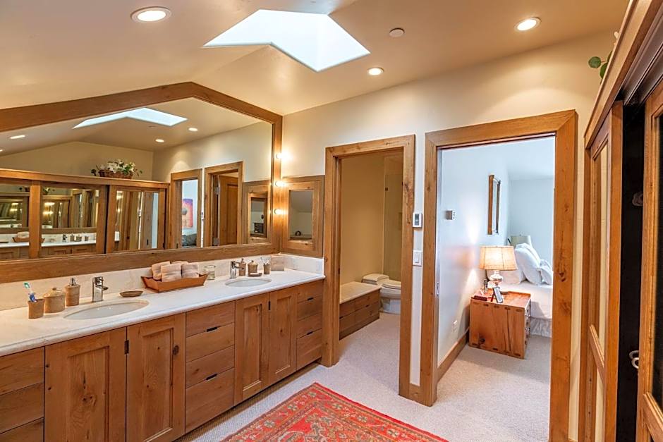 Northwood's Ski-In Ski-Out by Vail Realty