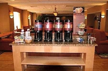 Hampton Inn Garden City