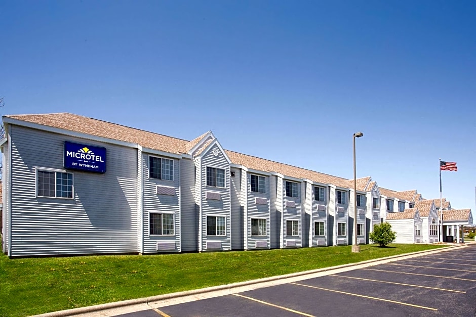 Microtel Inn by Wyndham Janesville