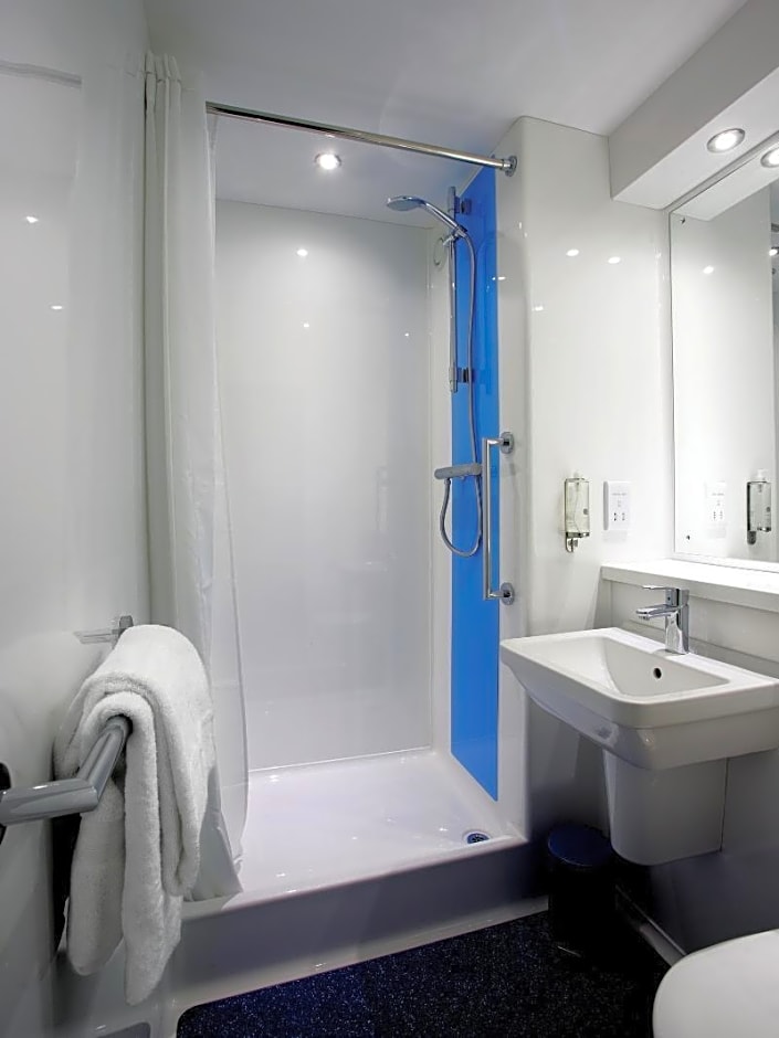 Travelodge Liverpool Central Exchange Street