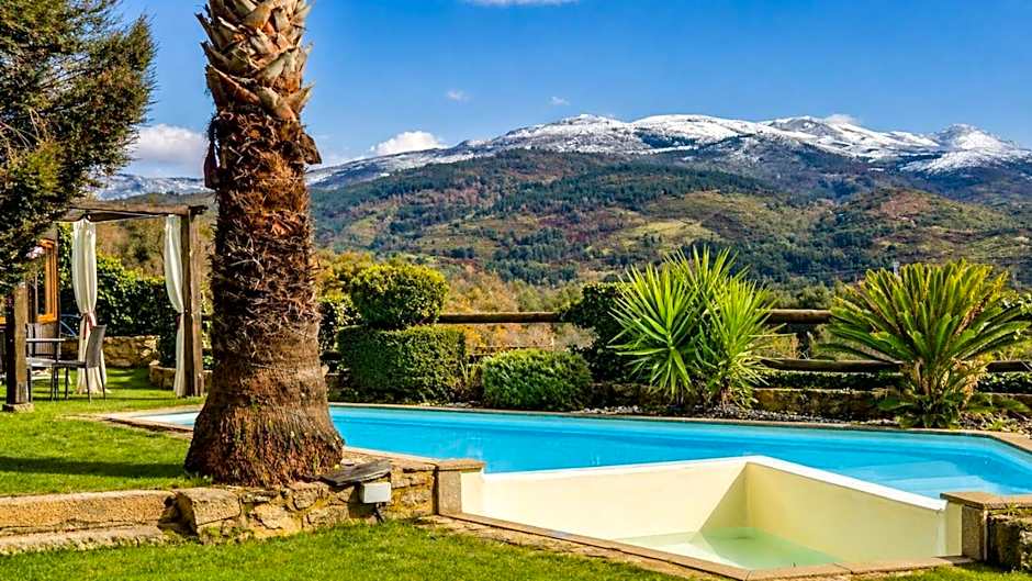 Casa Favo de Mel - Jacuzzi & Piscina - Refúgio na Montanha
