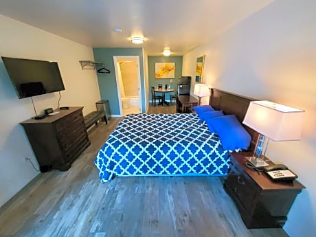 Queen Room - Non-Smoking