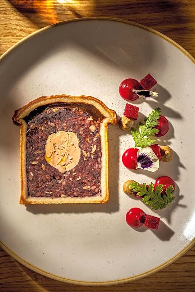 Manoir Victoria Hotel