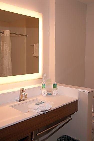 Photo 1 of 47 of Holiday Inn Express Hotel & Suites Decatur By IHG