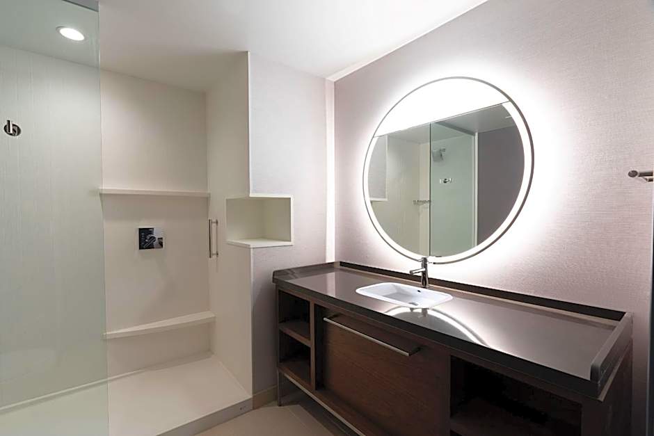 Courtyard By Marriott Marina Del Rey
