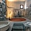 Maccan Cave Hotel