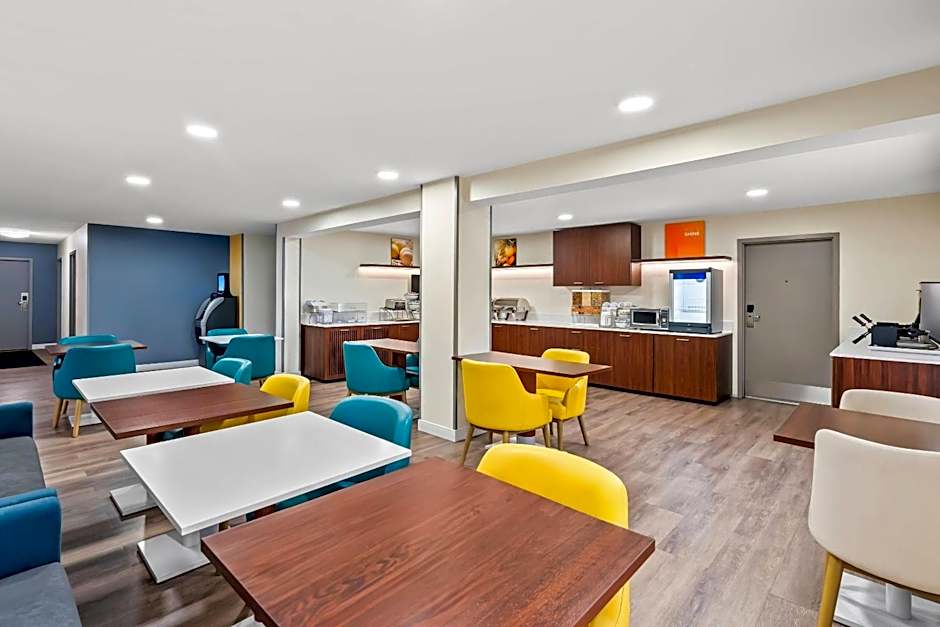 Comfort Inn & Suites Salt Lake City I-80 I-15 Downtown