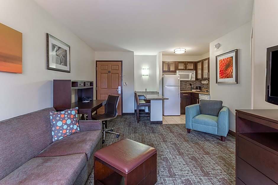 Staybridge Suites Davenport By IHG