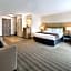 Country Inn & Suites by Radisson, Chippewa Falls, WI
