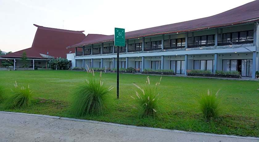 Hotel Patra Parapat