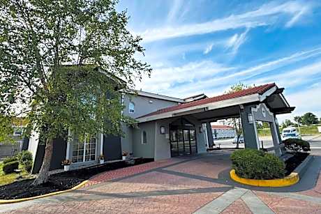 Baymont by Wyndham Indianapolis Airport Lynhurst