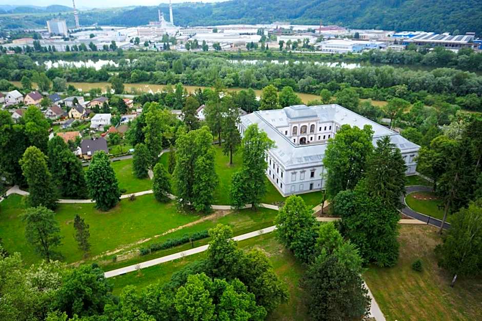 Hotel Gino Park Palace - Kaštieľ Orlové