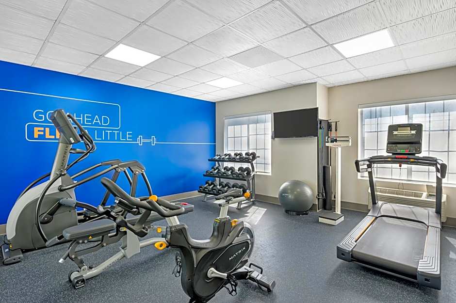 Holiday Inn Express & Suites Indianapolis - East by IHG