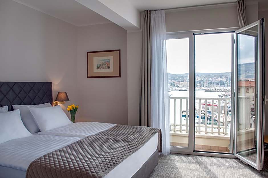 Hotel Marina