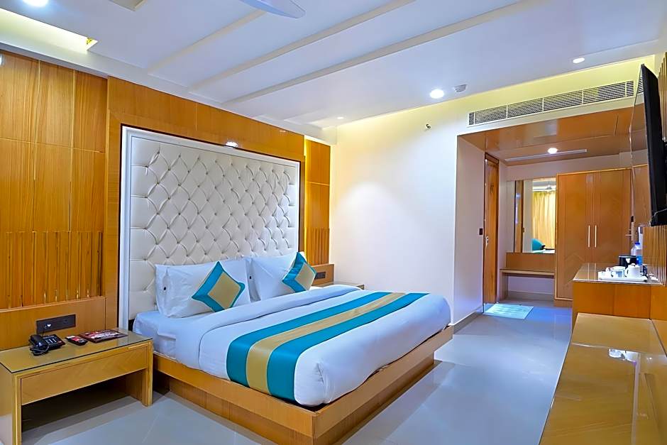 Hotel Krishna Plaza Just Near New Delhi Station And Connaught Place By M S Hospitality