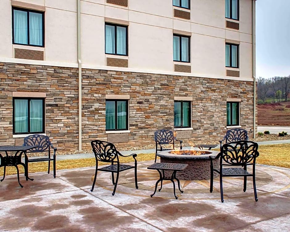 Comfort Inn & Suites