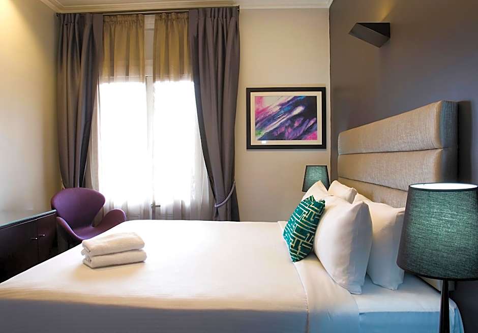 Photo 1 of 13 of Premium 1 King Bed
