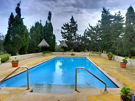 Ta' Bertu Host Family Bed & Breakfast