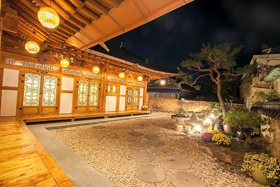 Samlockhon Hanok Guesthouse