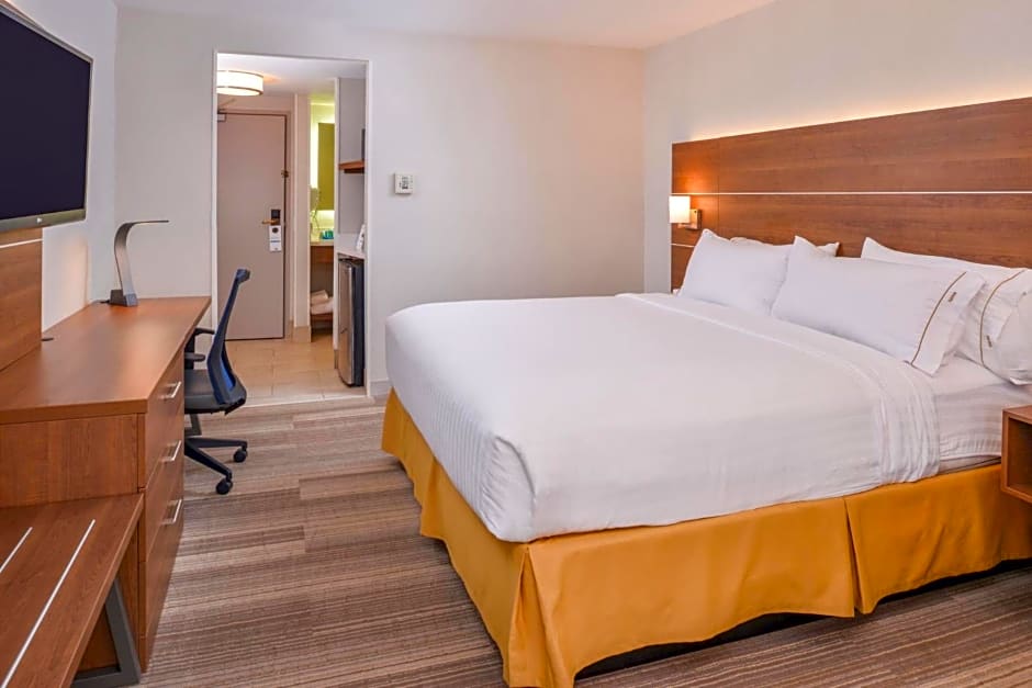 Holiday Inn Express Palm Desert By IHG