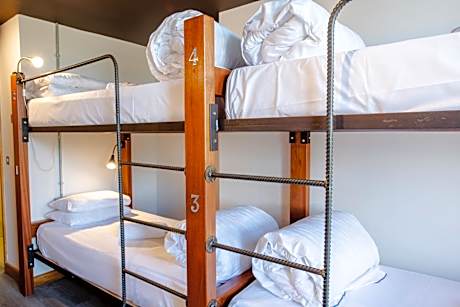 Bed in 7-Bed Mixed Dormitory Room