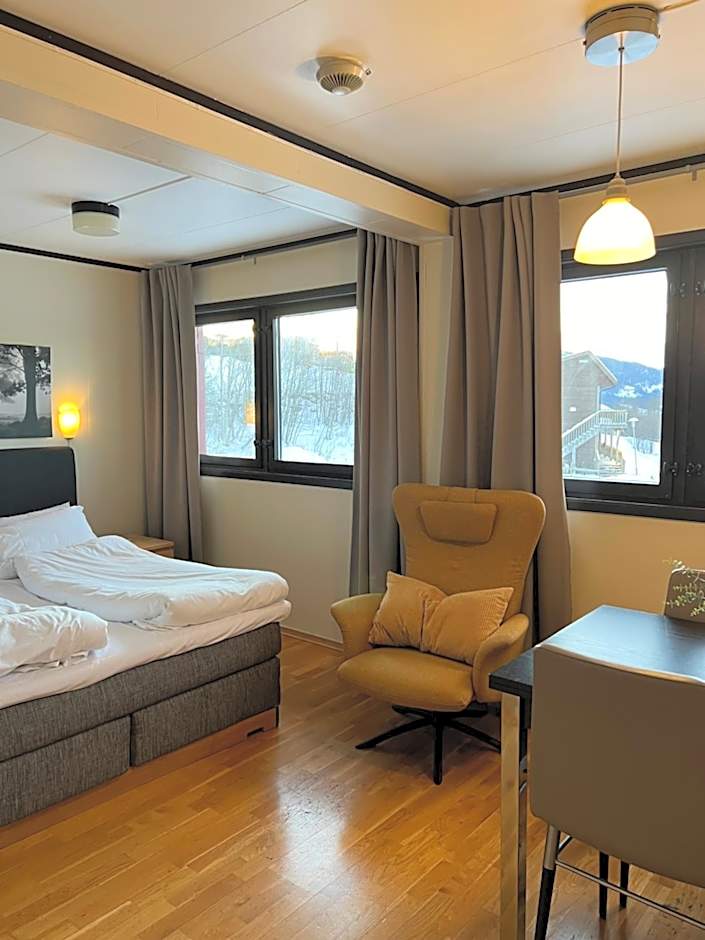 Sandmoen Bed & Breakfast, Free Parking