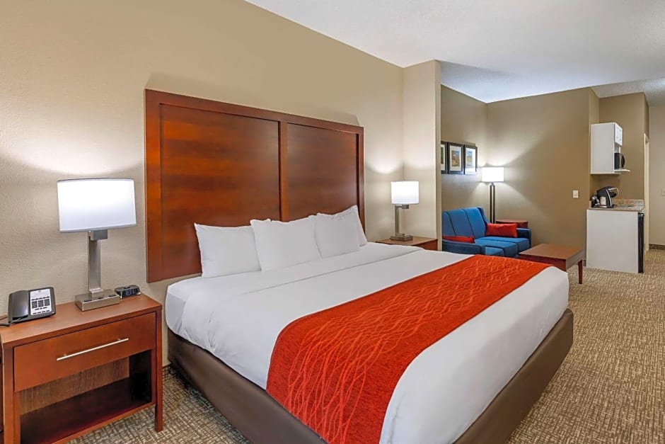 Comfort Inn & Suites