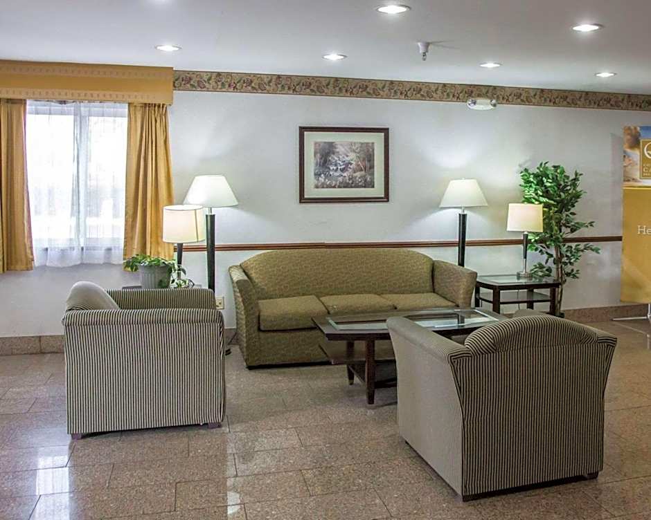 Quality Inn & Suites Loves Park near Rockford