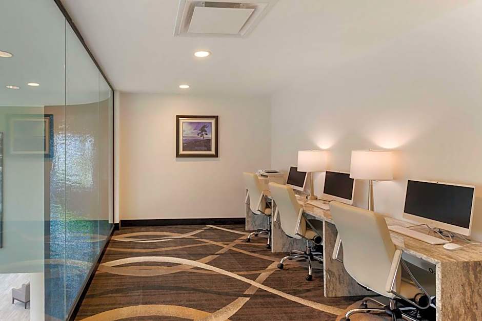 Best Western Premier Northwood Hotel