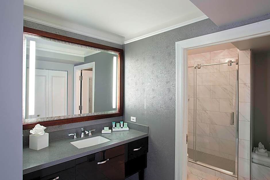 Ambassador Hotel Tulsa, Autograph Collection by Marriott