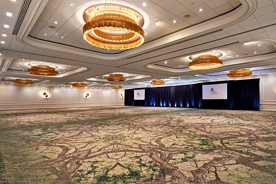 Teaneck Marriott At Glenpointe