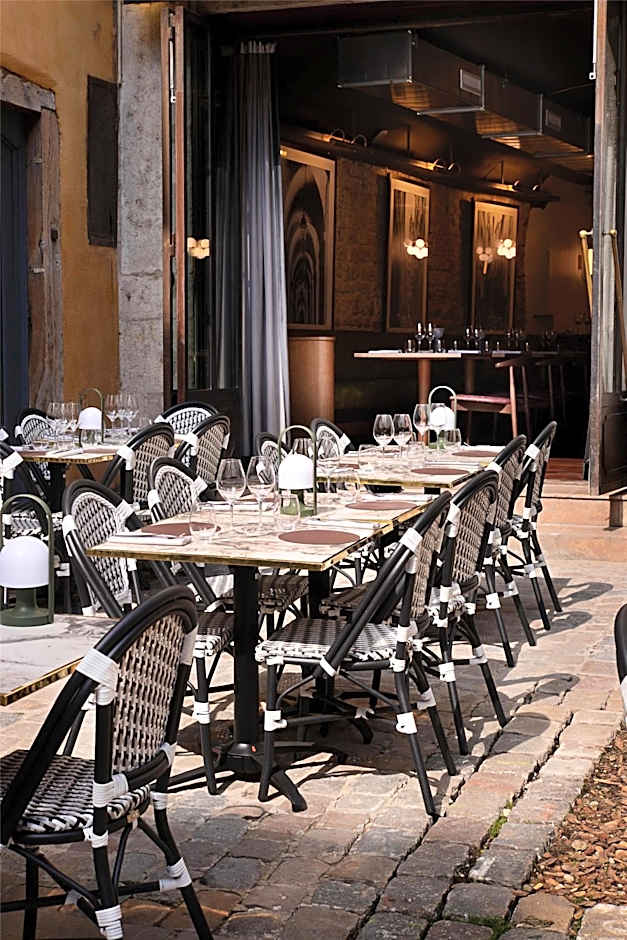 Cour des Loges Lyon, a Radisson Collection Hotel