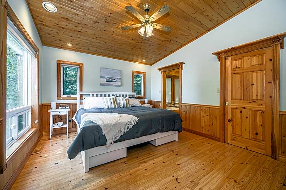 Grotto Escape Unwind at Cameron Lakehouse