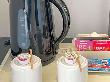 Family Room with Sofa-Bed