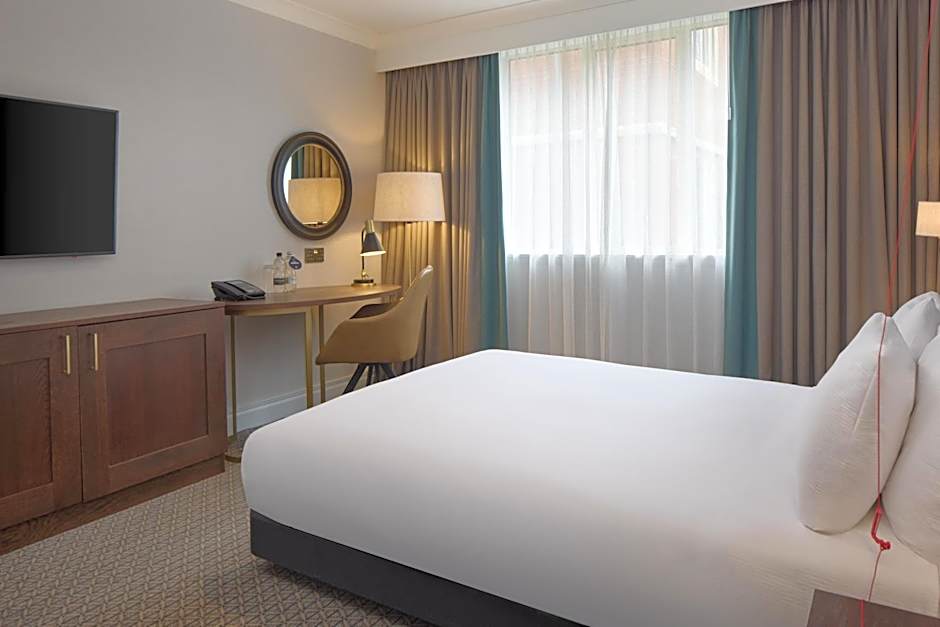 DoubleTree by Hilton St. Anne's Manor