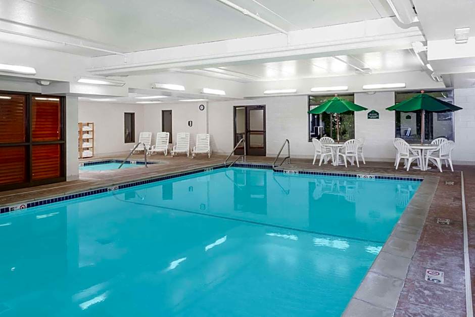 Wingate By Wyndham Peoria