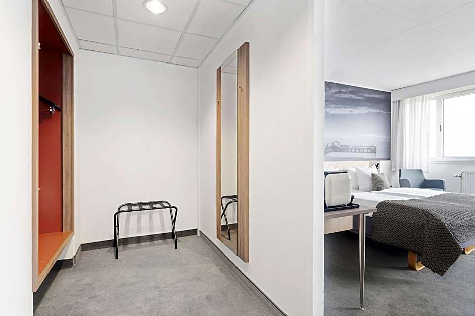 Best Western Plus Airport Hotel