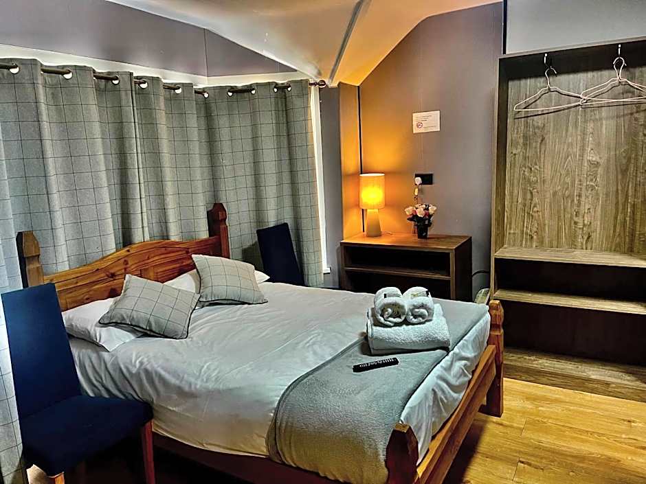 Hollybush Guest House