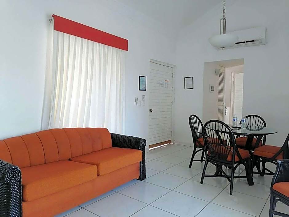 Villas del Palmar Manzanillo with Beach Club