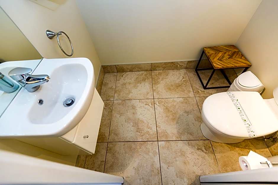 Le Chalet Suisse Motel Taupo