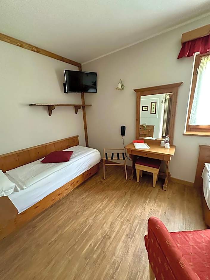 Hotel Garnì Il Cirmolo