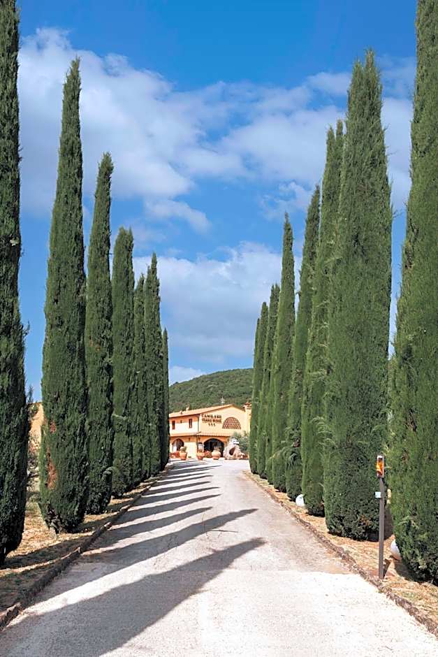 Hotel Casolare Le Terre Rosse
