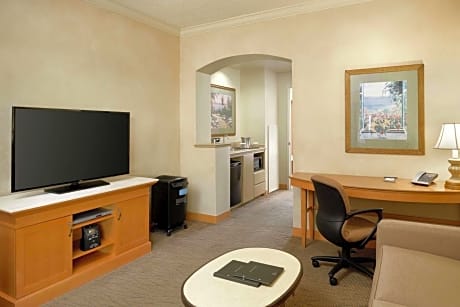 Suite with Two Double Beds - Disability Accessible