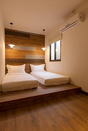 Economy Twin Room