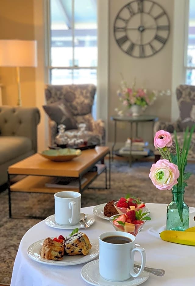 The Oak Bluffs Inn