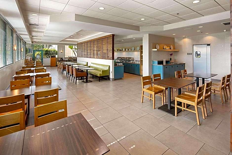 Country Inn & Suites by Radisson, San Diego North, CA