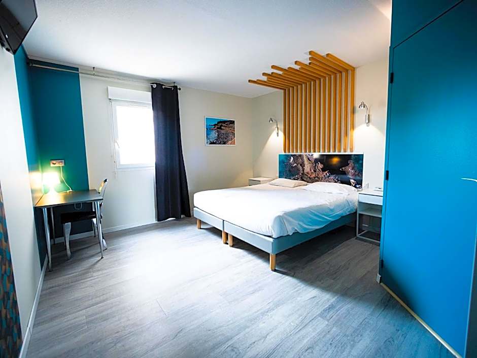 Hotel Grand Cap Rooftop Pool